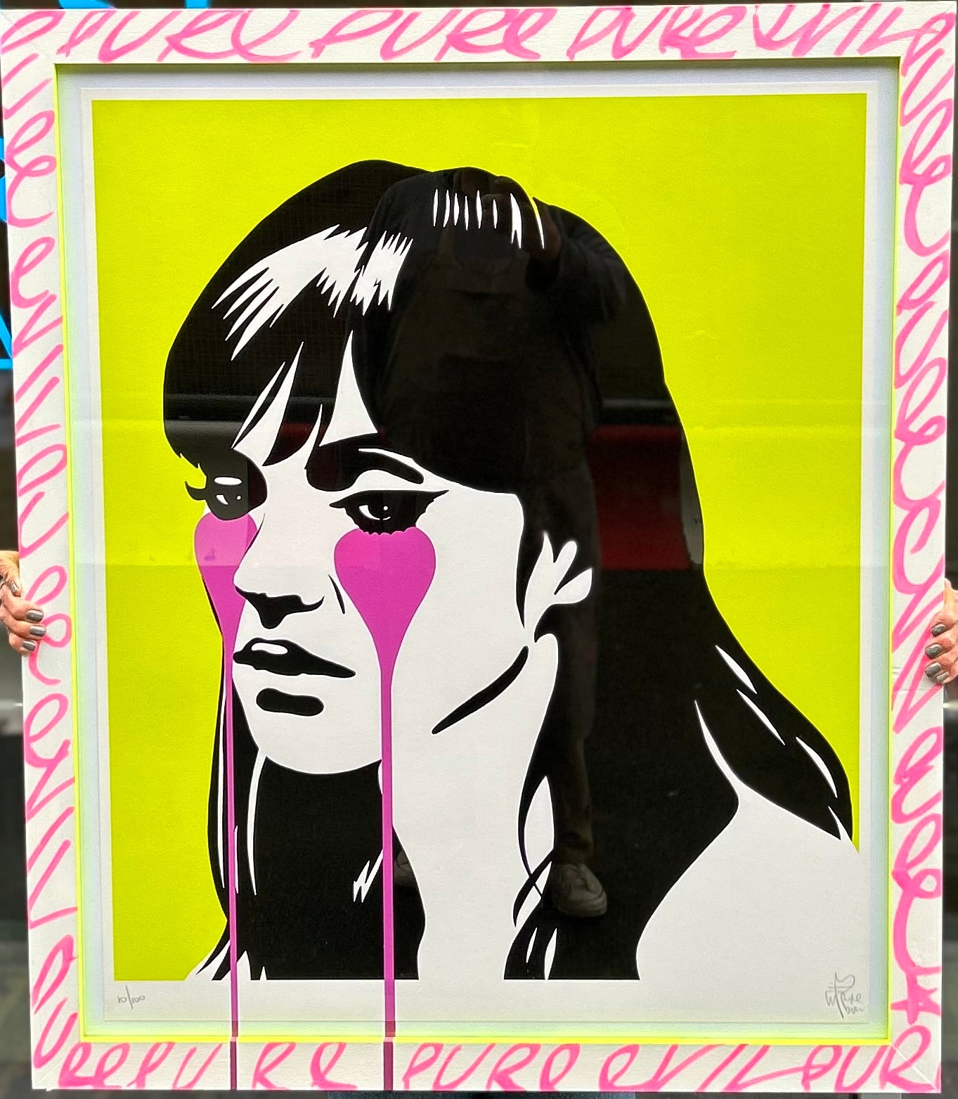 Anna Karina - Jean Luc Goddards nightmare in PInk tagged frame